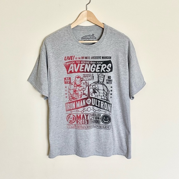 Marvel Funko Collector Corps Avengers Iron Man Vs. Ultron T-Shirt Adult size XL - Picture 1 of 4